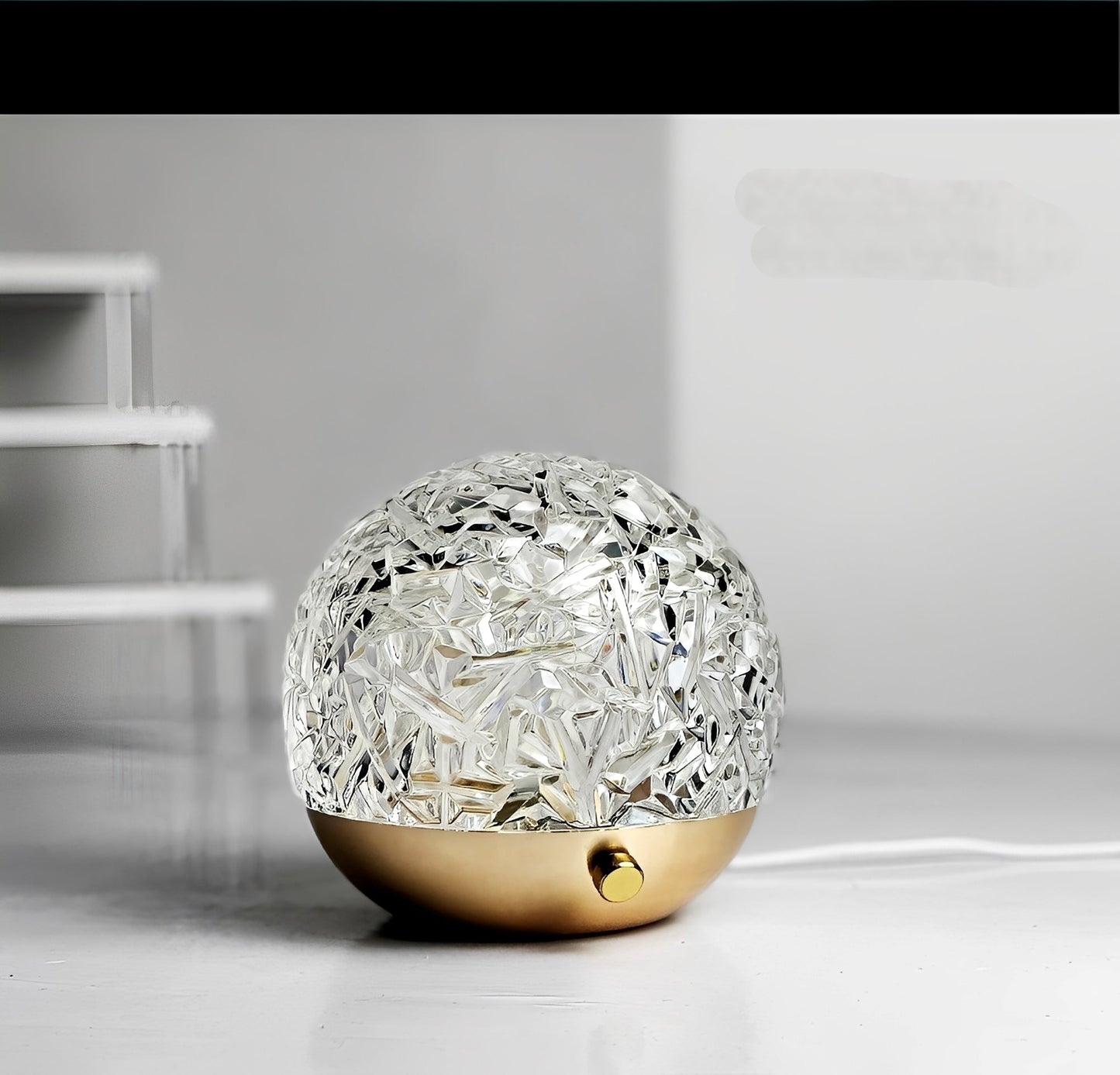 Lyra – Lumière d'ambiance en cristal avec projection de vagues d'eau