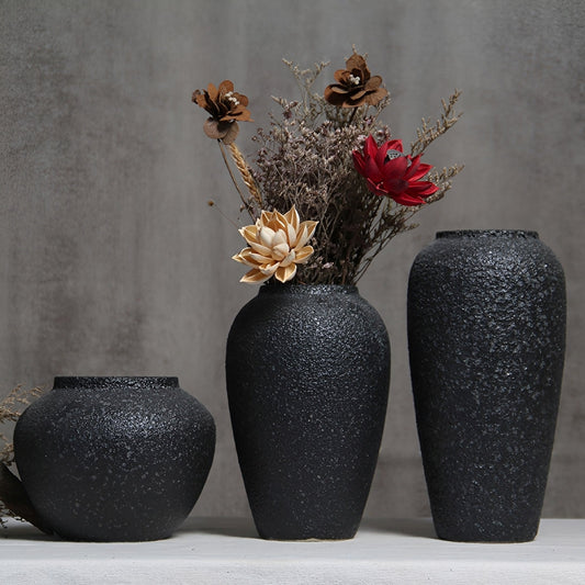 Nera – Vase en céramique noire