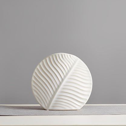 Illyraea – Vase en céramique scandinave fabriquée à la main