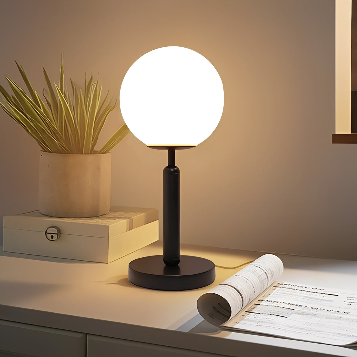 Lilith – Lampe de chevet en verre minimaliste