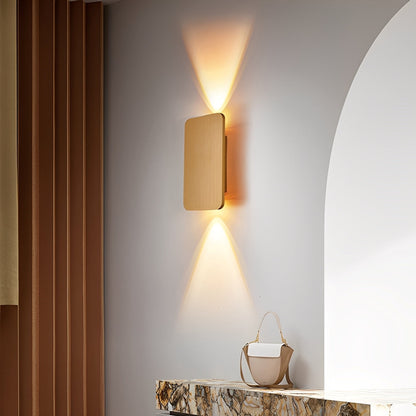 Cindro – Lampe murale LED minimaliste
