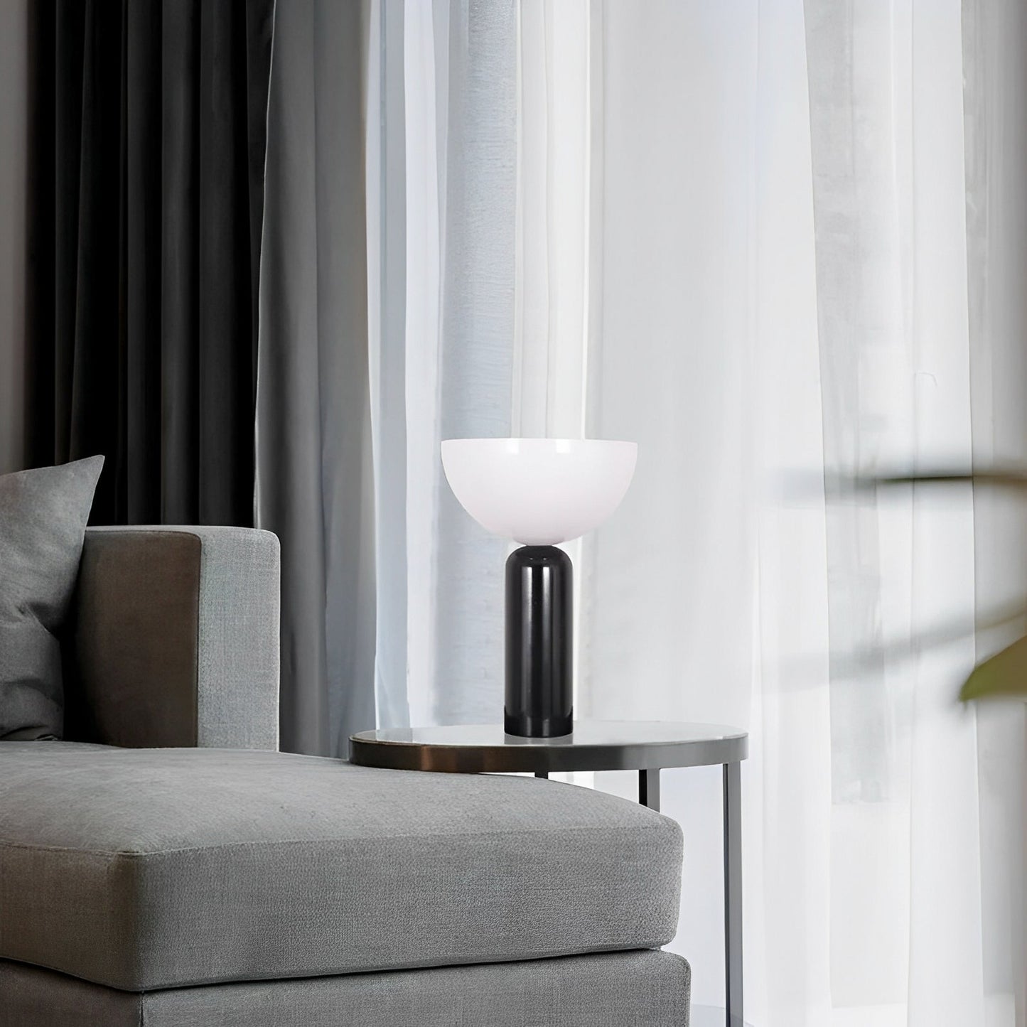Raja – Lampe de table noble avec pied en marbre et design élégant