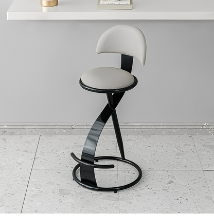 Piolo – Tabouret de bar moderne en cuir et métal
