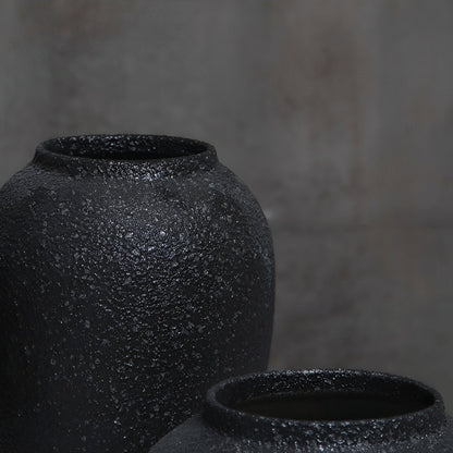 Nera – Vase en céramique noire
