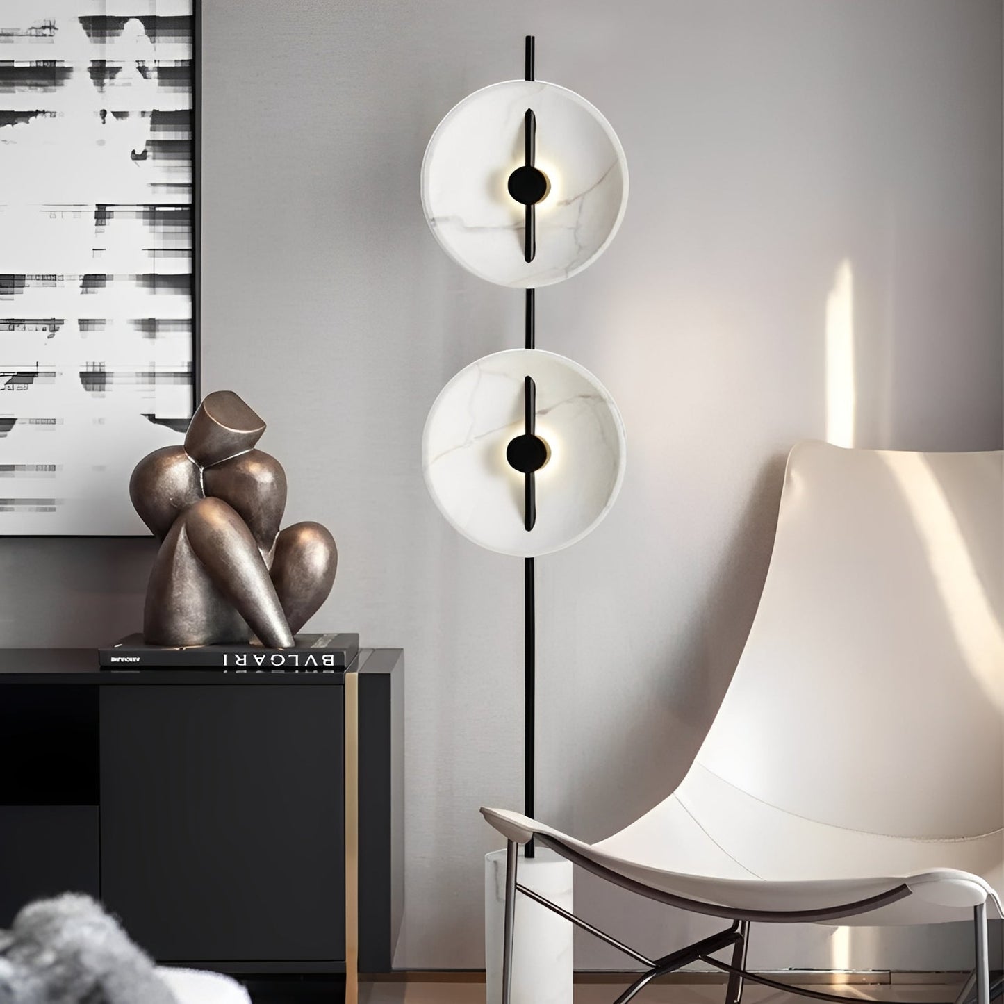 Mariel – Lampadaire en marbre blanc