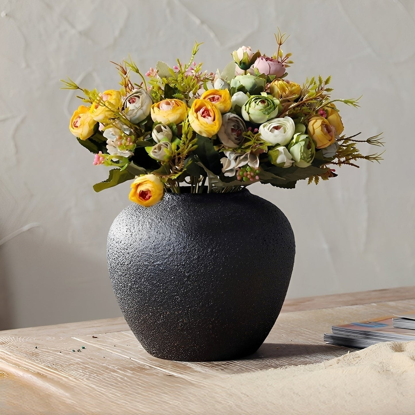 Nera – Vase en céramique noire