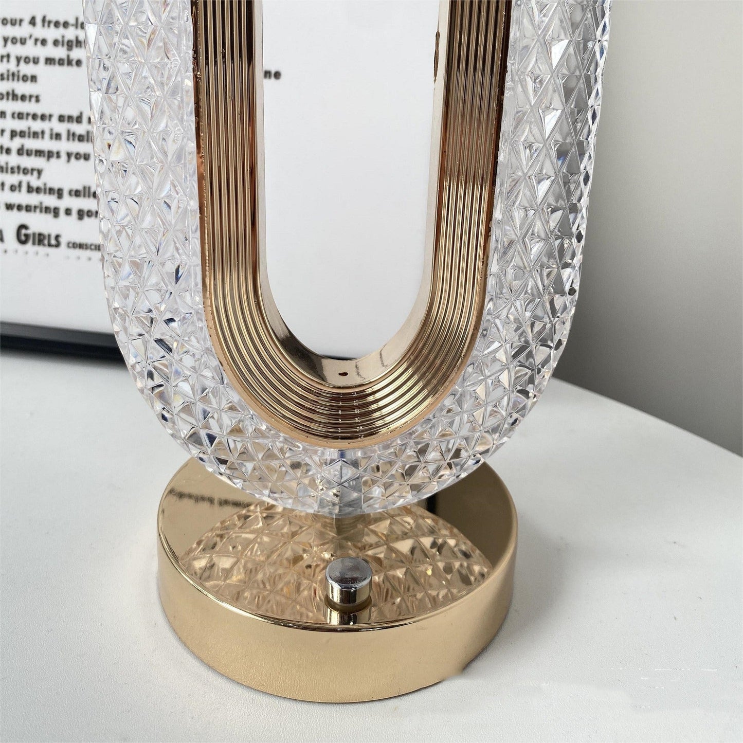 Evelyn – Élégante Lampe de Table LED en Cristal