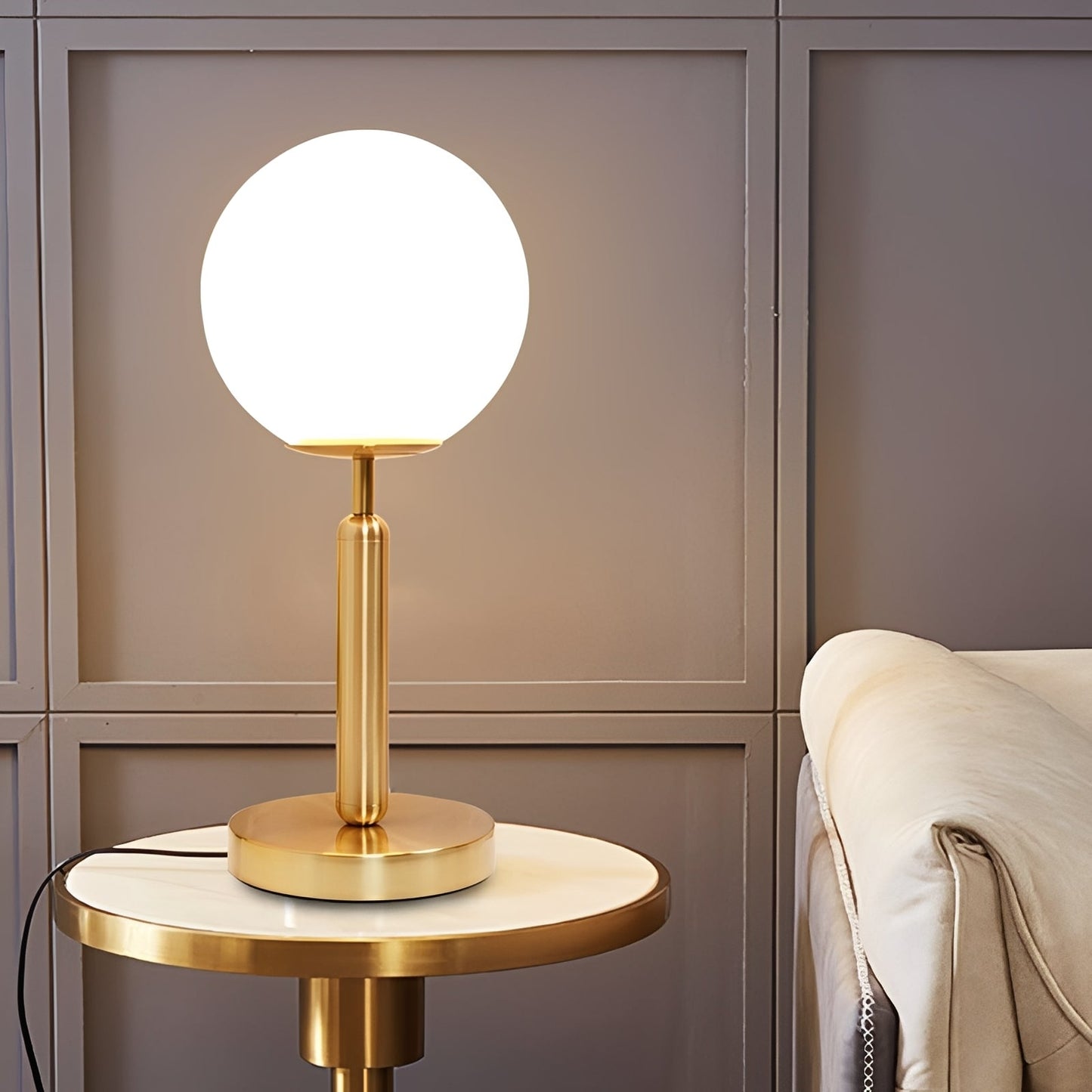Lilith – Lampe de chevet en verre minimaliste