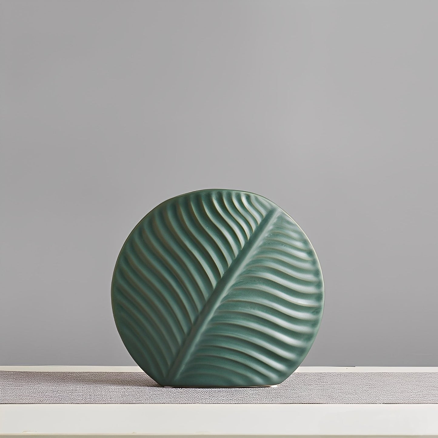Illyraea – Vase en céramique scandinave fabriquée à la main