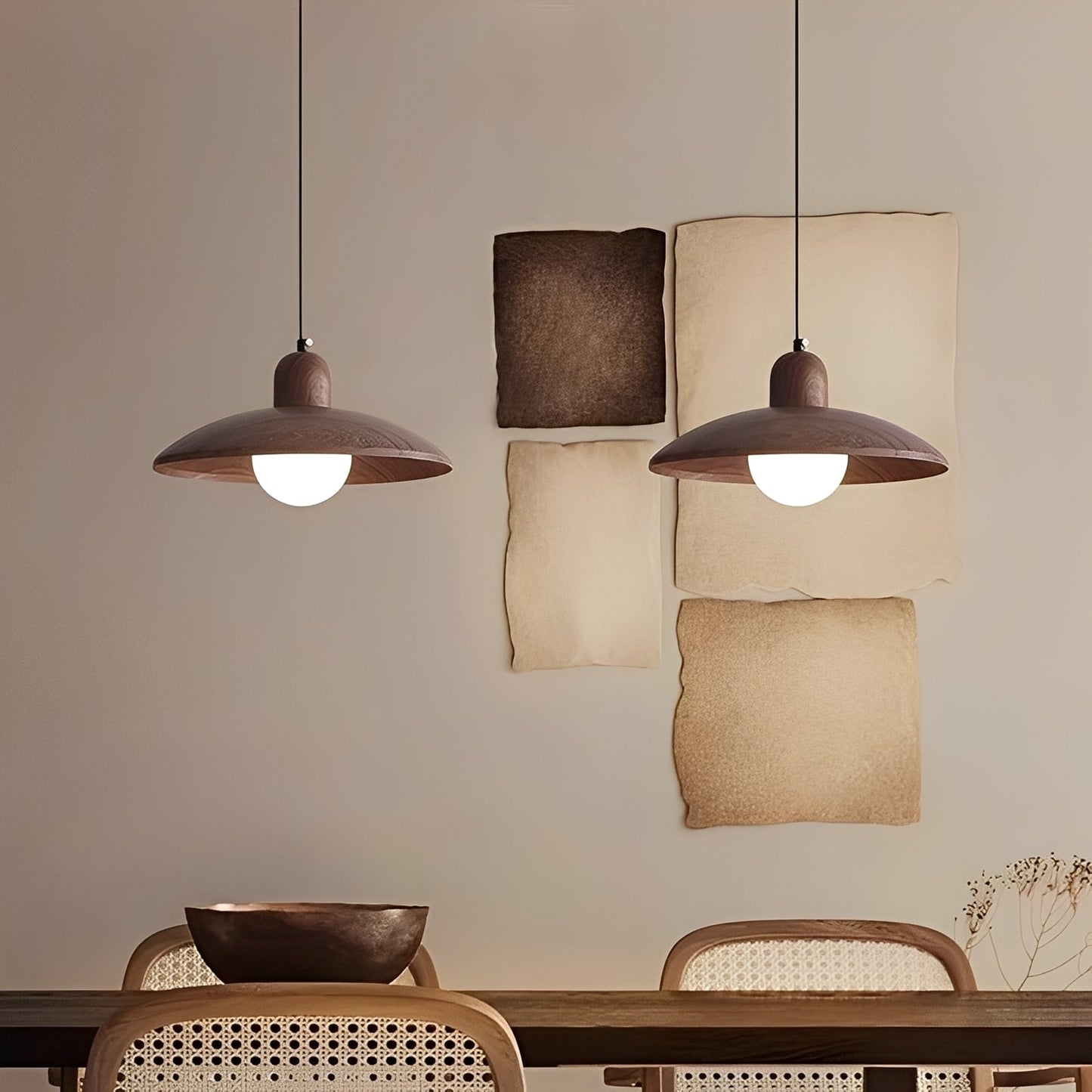 Ylva – Lampe suspendue en finition noyer