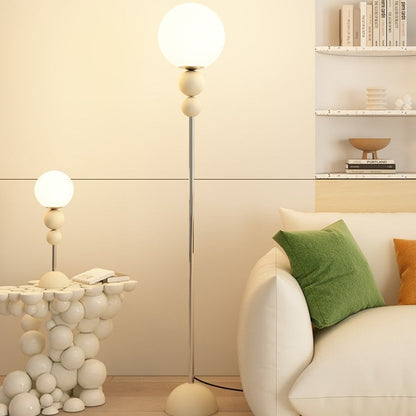 Clavel – Lampe sur pied moderne