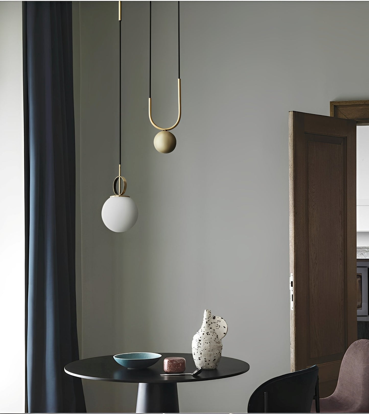 Vireo – Suspension en verre sphérique postmoderne