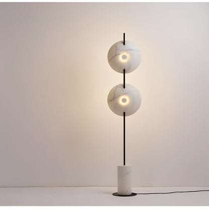 Mariel – Lampadaire en marbre blanc