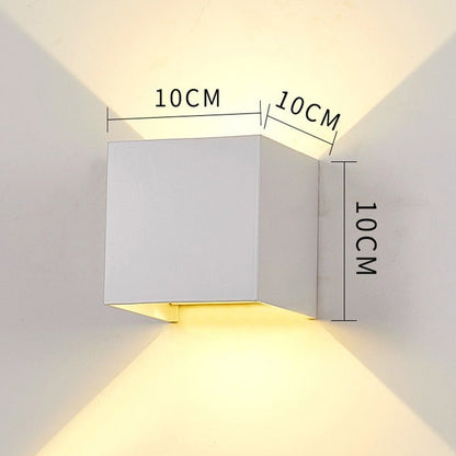 Laika – Lampe murale LED carrée étanche