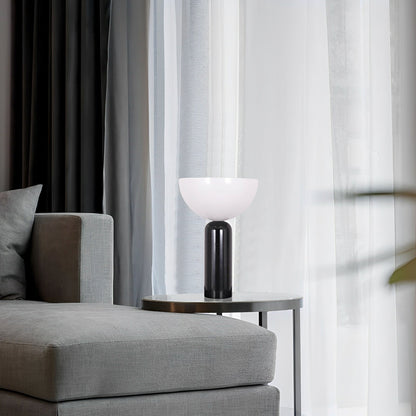 Raja – Lampe de table noble avec pied en marbre et design élégant