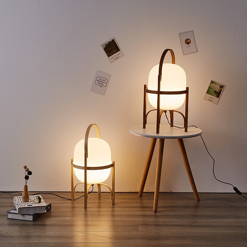 Malin – Lampe Debout en Bois & Verre