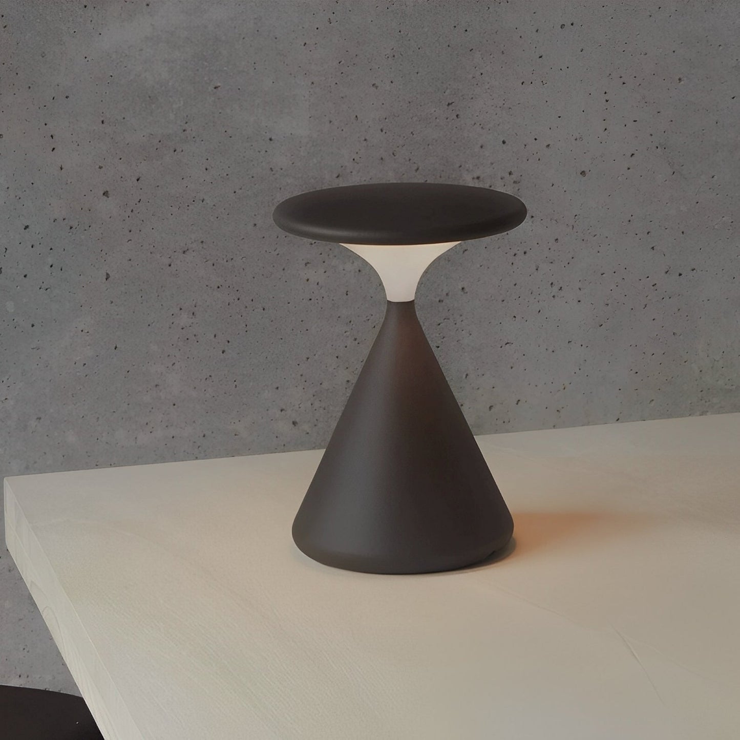 Lina – Lampe de Table Mini Portable en Style Moderne