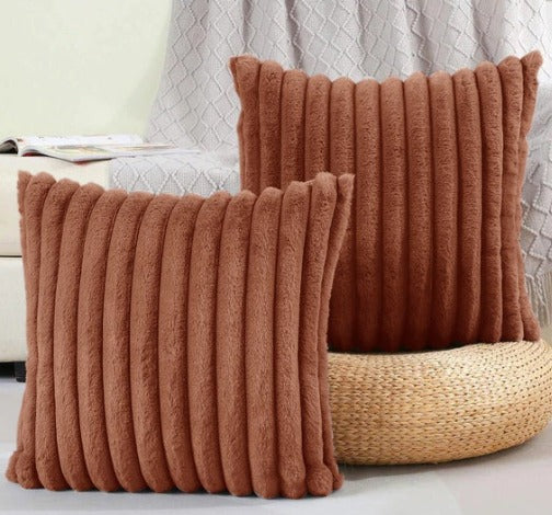 Emi – Doux Velours Housse de Coussin