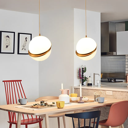 Sorin – Suspension en boule light-luxury nordique