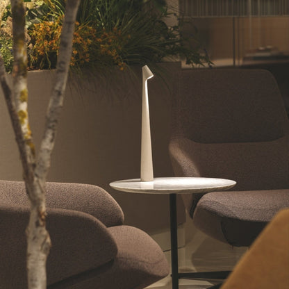 Petite lampe de table moderne pour table de chevet