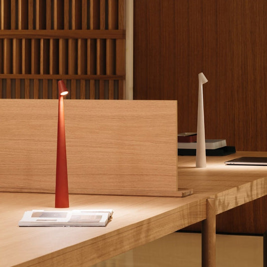 Petite lampe de table moderne pour table de chevet