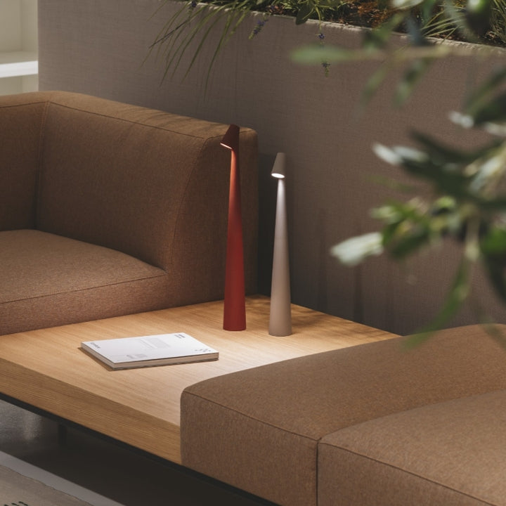 Petite lampe de table moderne pour table de chevet