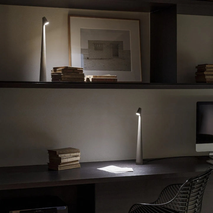 Petite lampe de table moderne pour table de chevet