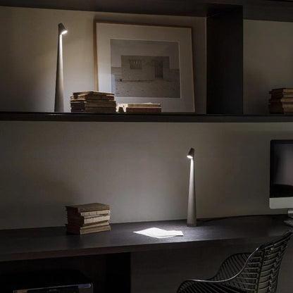 Petite lampe de table moderne pour table de chevet