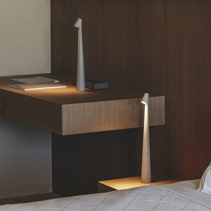 Petite lampe de table moderne pour table de chevet