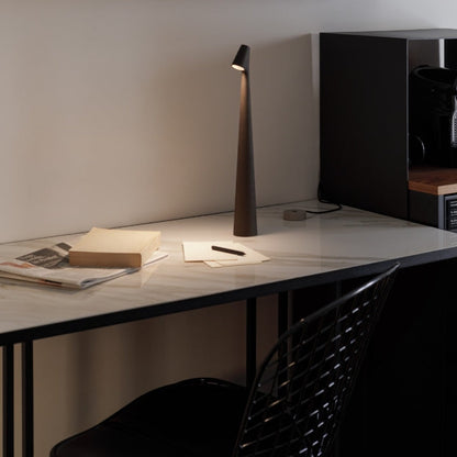 Petite lampe de table moderne pour table de chevet