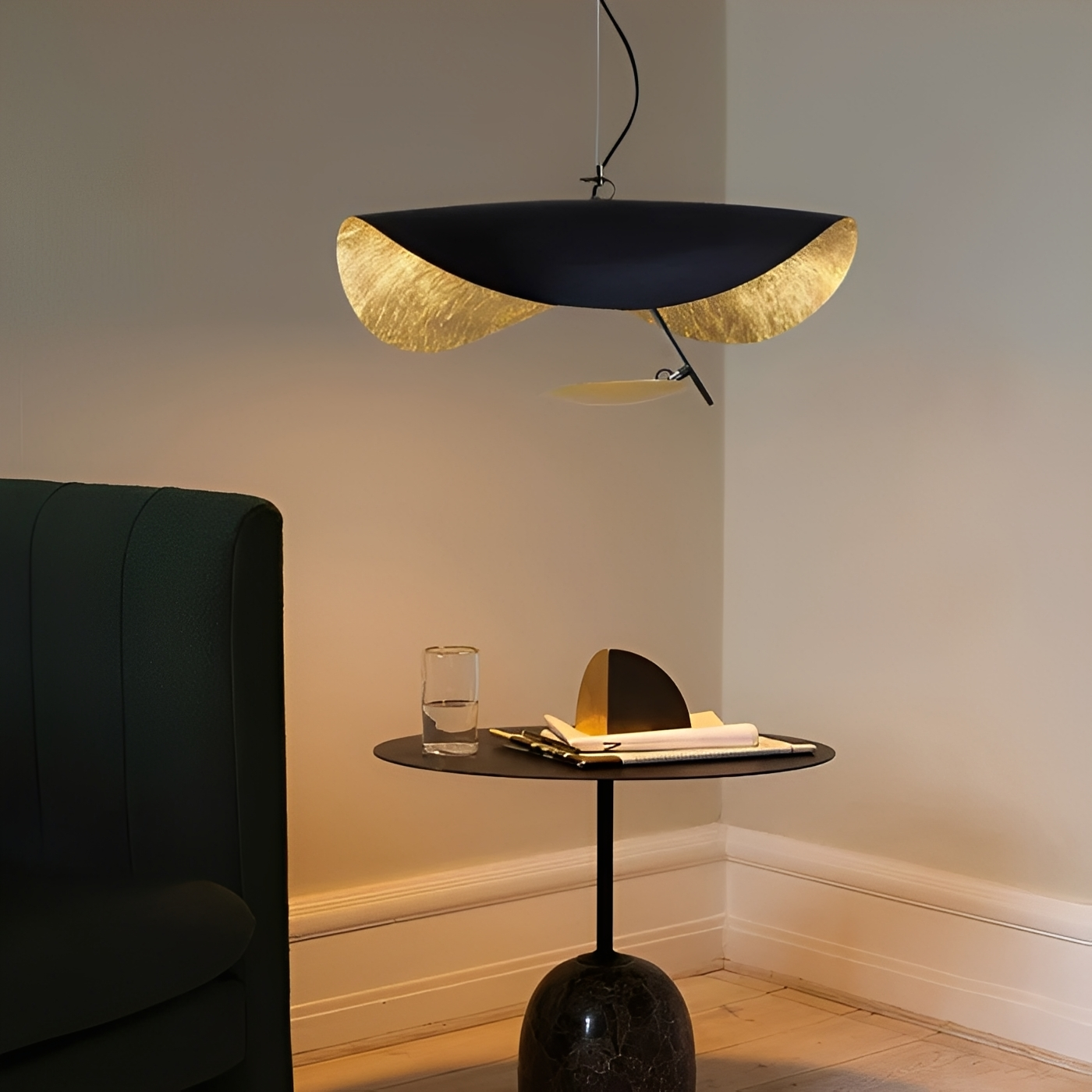 Vega – Suspension UFO postmoderne en style nordique
