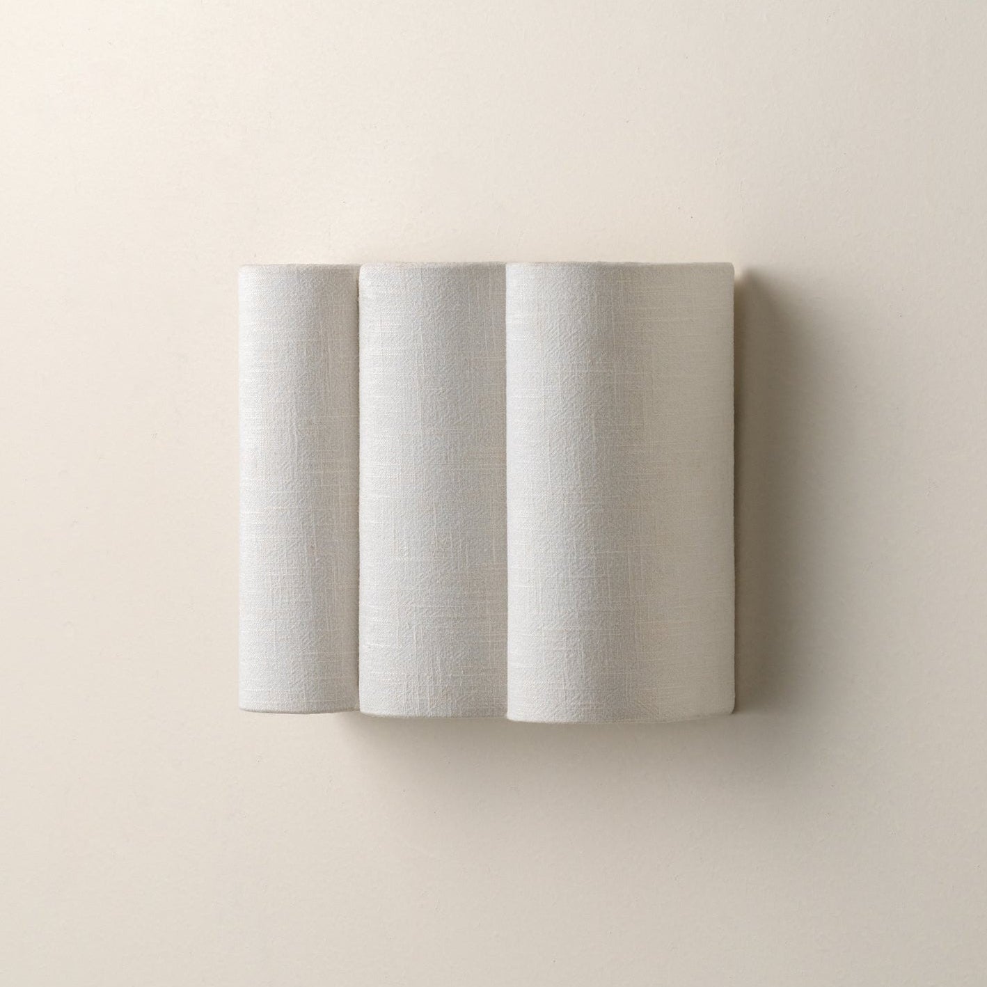 Soni – Applique Murale en Tissu avec Bord Coquille