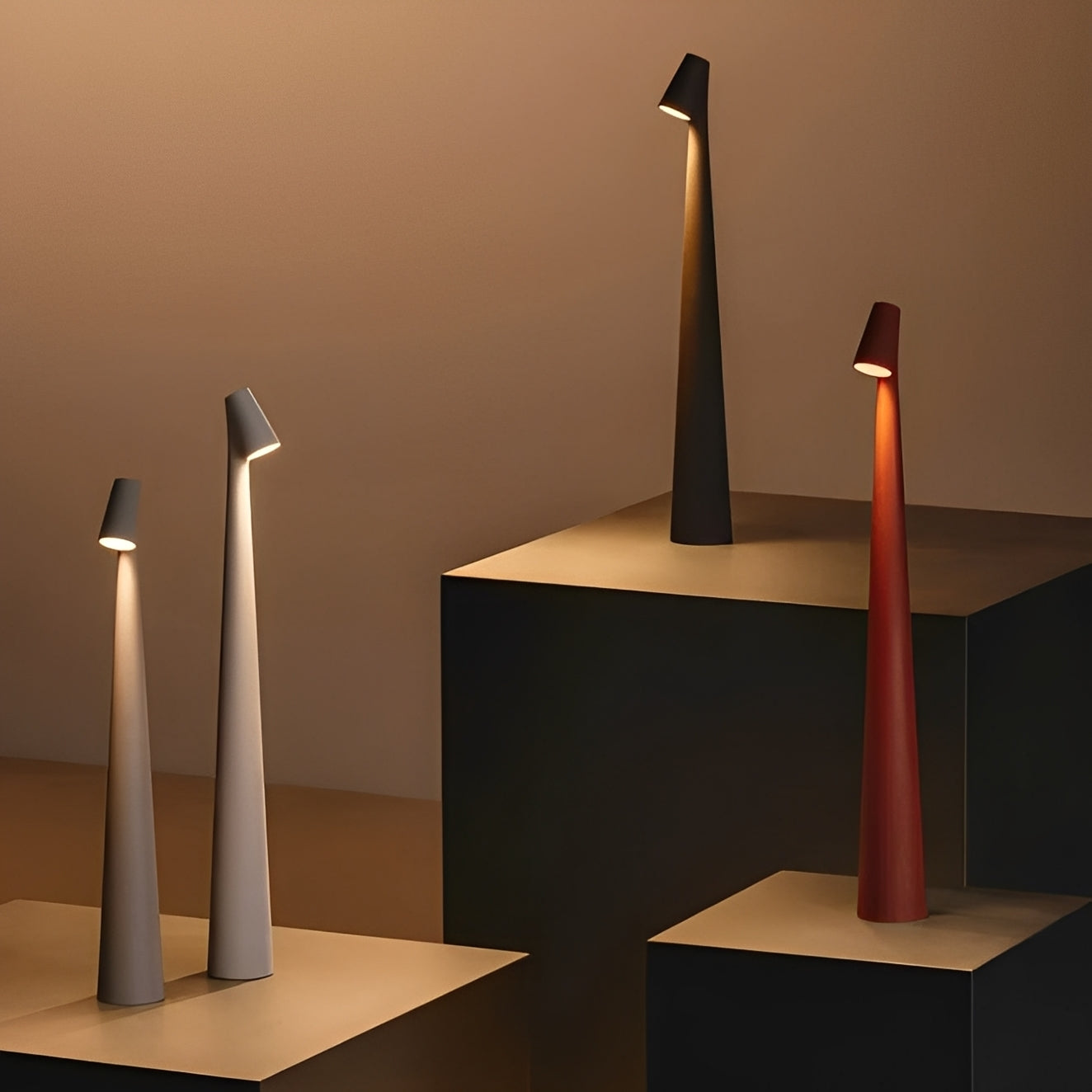 Nelia – Lampe de nuit créative avec haut pied