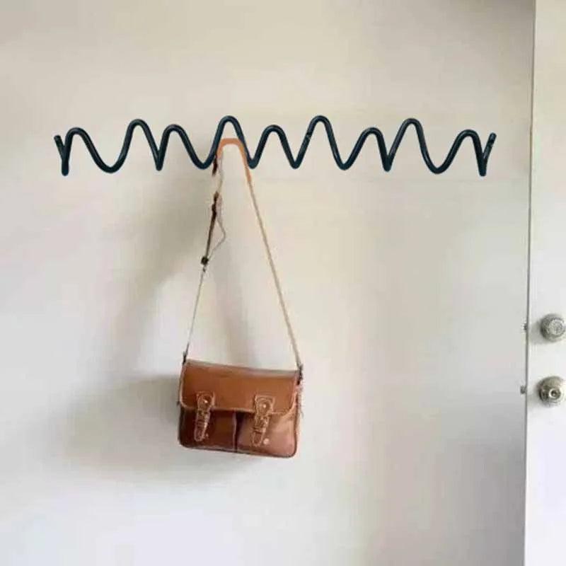 Miro – Crochet à vagues moderne en fer