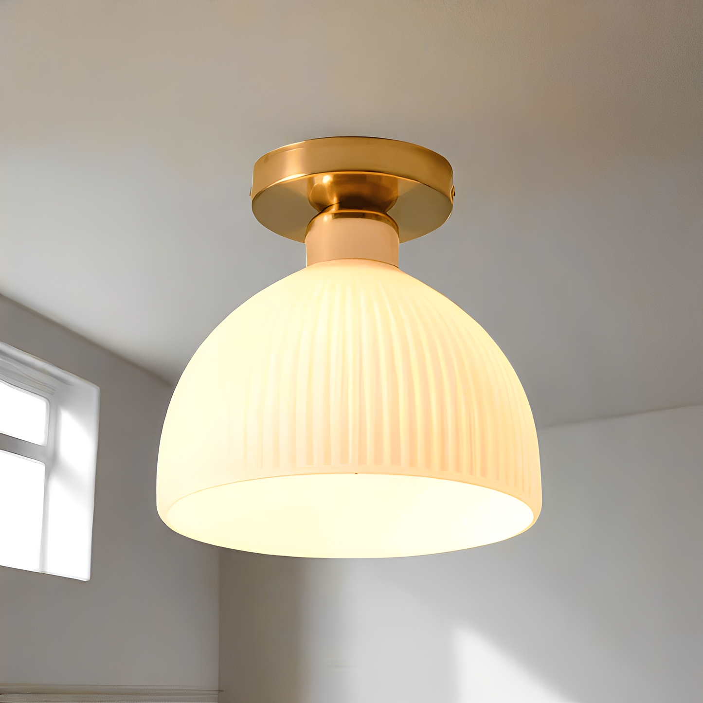 Liora – Plafonnier moderne en verre opale
