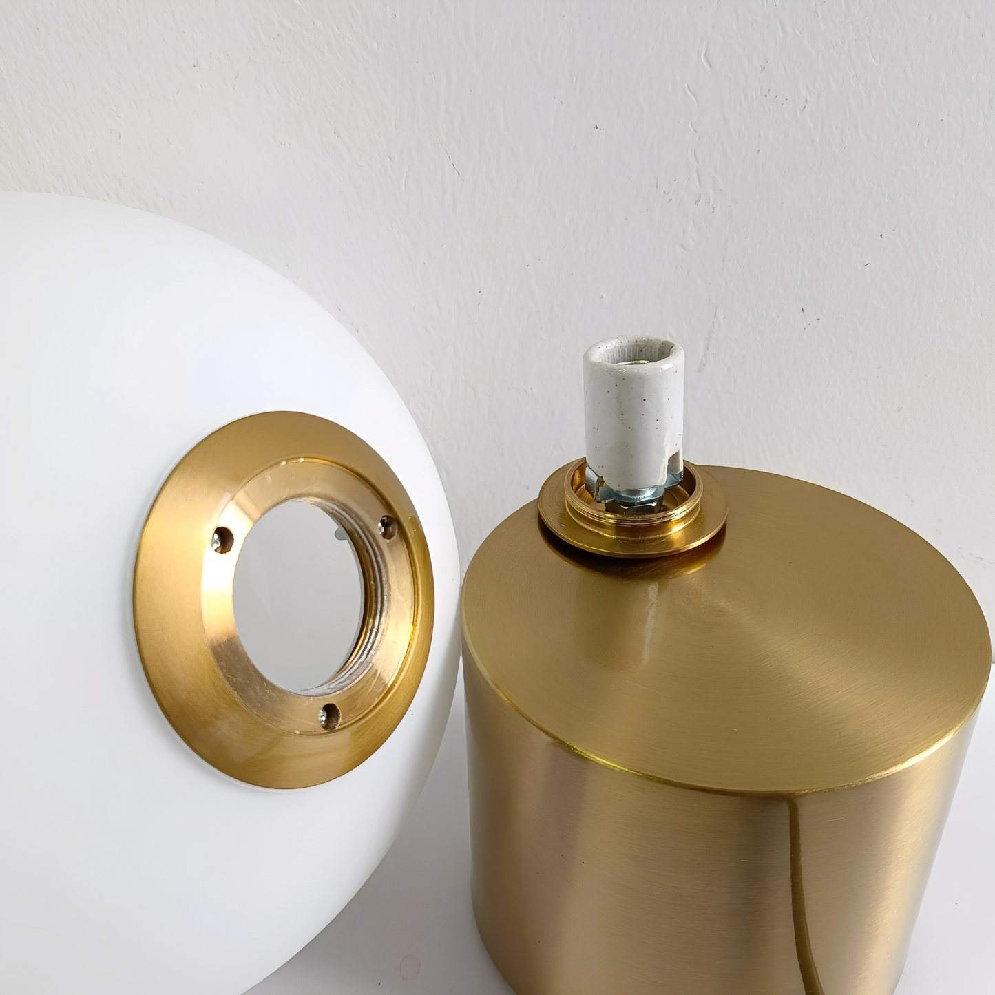 Sayaka – Lampe de table européenne