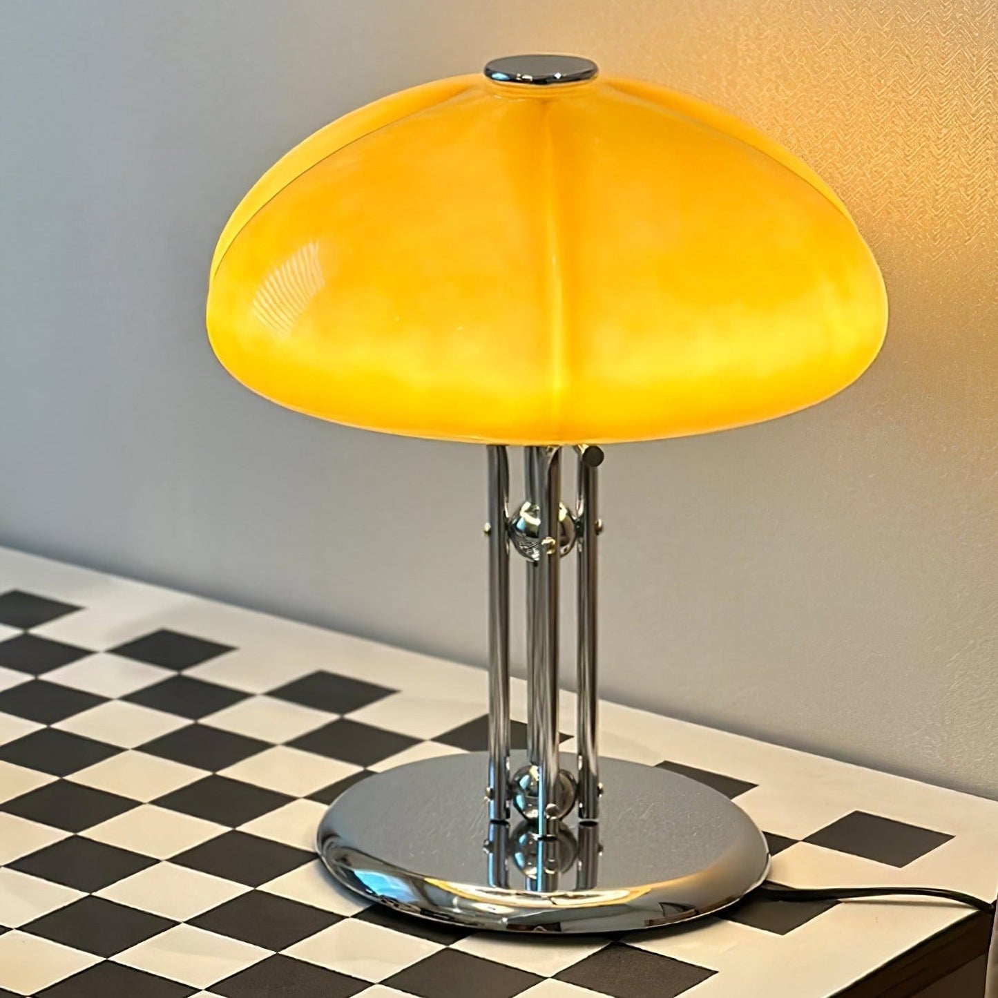 Noemi – Lampe de table créative en citrouille