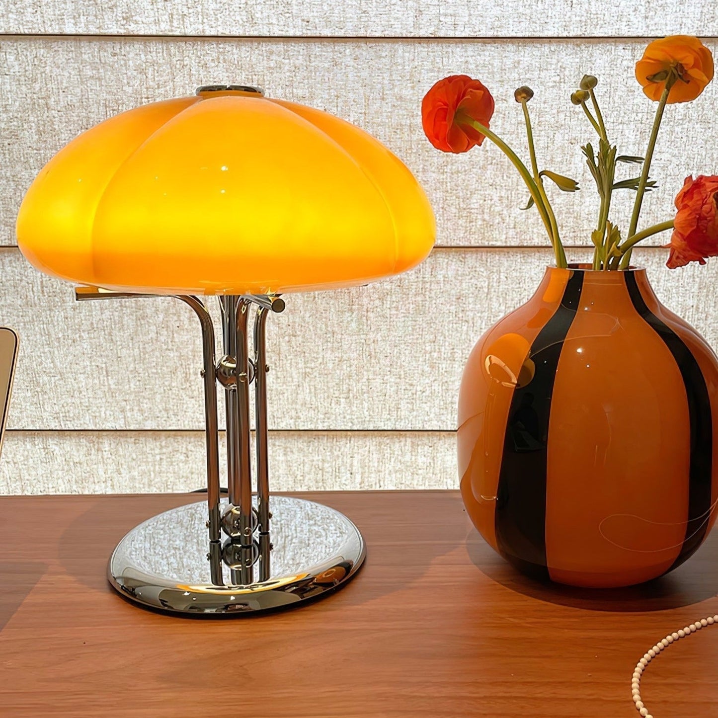 Noemi – Lampe de table créative en citrouille