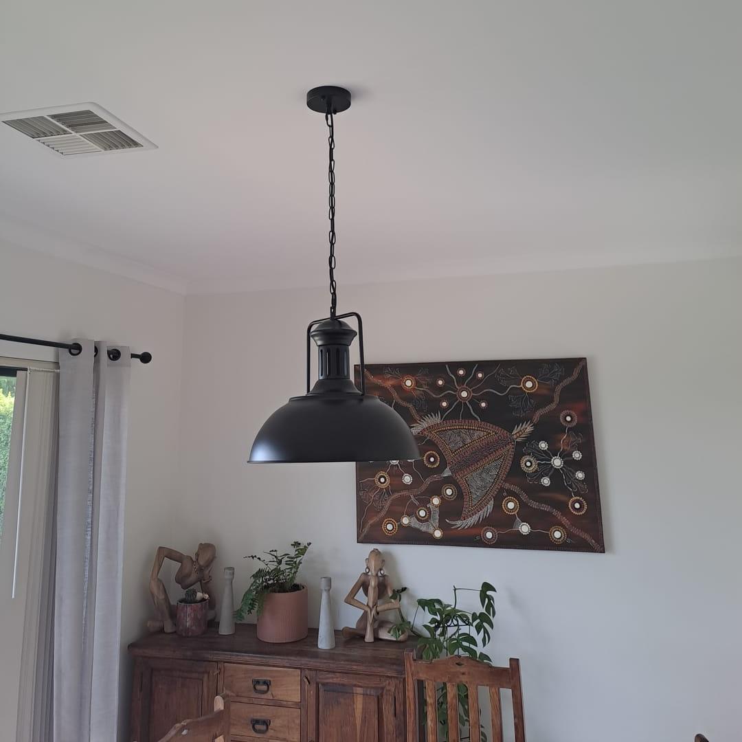 Yuki – Lampe en fer forgé avec couvercle