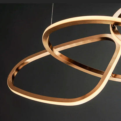 Reina – Suspension minimaliste postmoderne