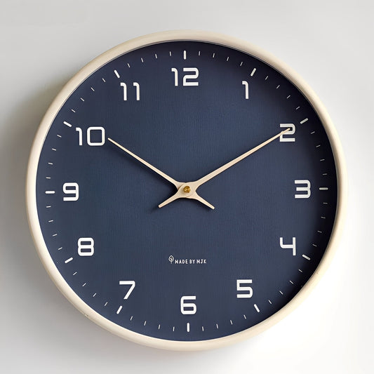 Alden – Horloge Murale en Bois Massif