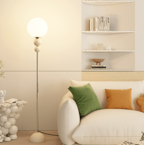 Clavel – Lampe sur pied moderne