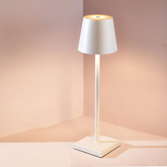 Willard – Lampe de table avec fonction trois couleurs et port de charge