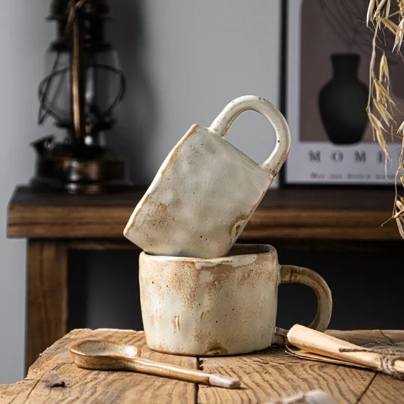 Juan – Tasse en porcelaine rétro faite à la main